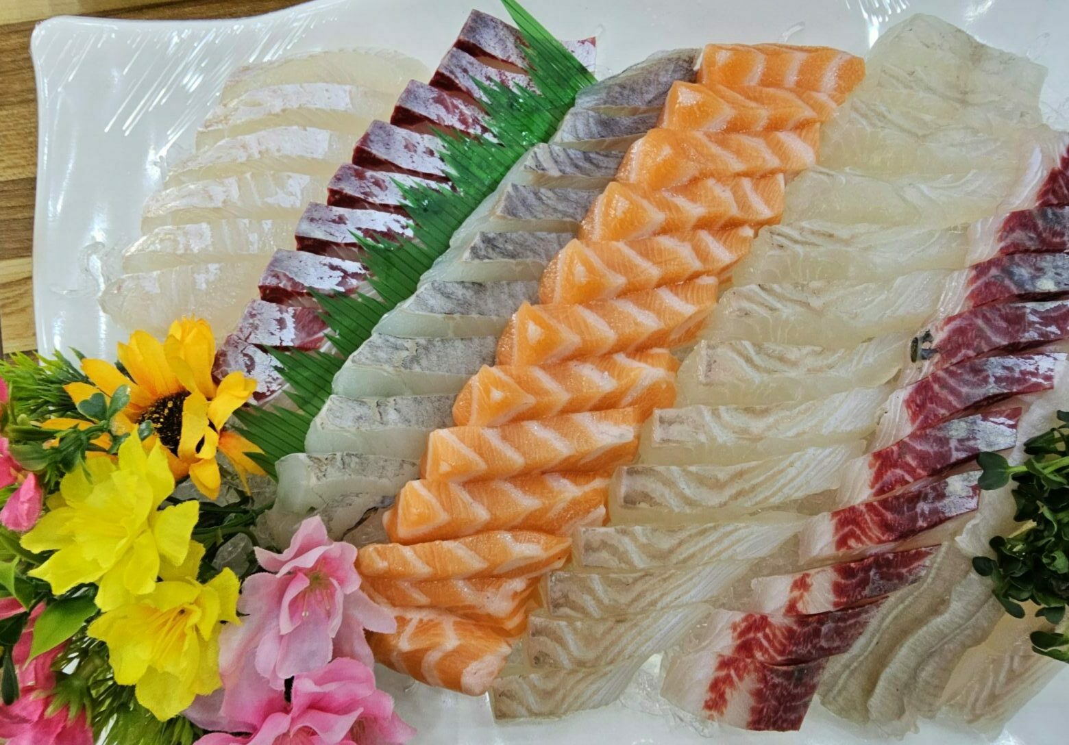 Unveiling the Flavorful Treasures: Hwaddeuneun Susan Bonjeom Seafood Restaurant in Incheon Nonhyeon-dong