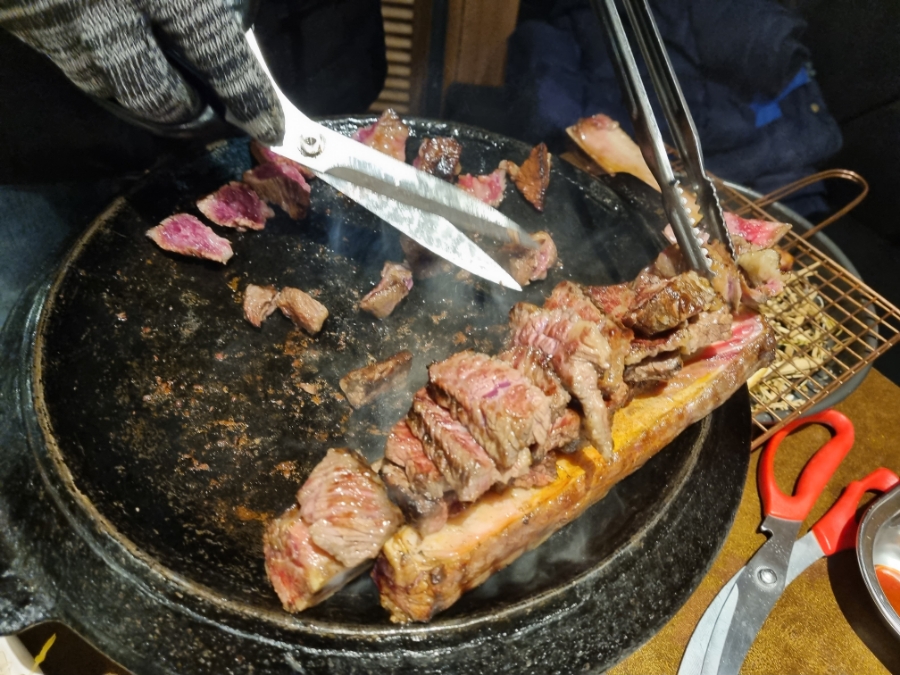 korean must eat Go Jip Udae Galbi 고짚 우대갈비 in Siheung Eunhaeng branch South Korea 13