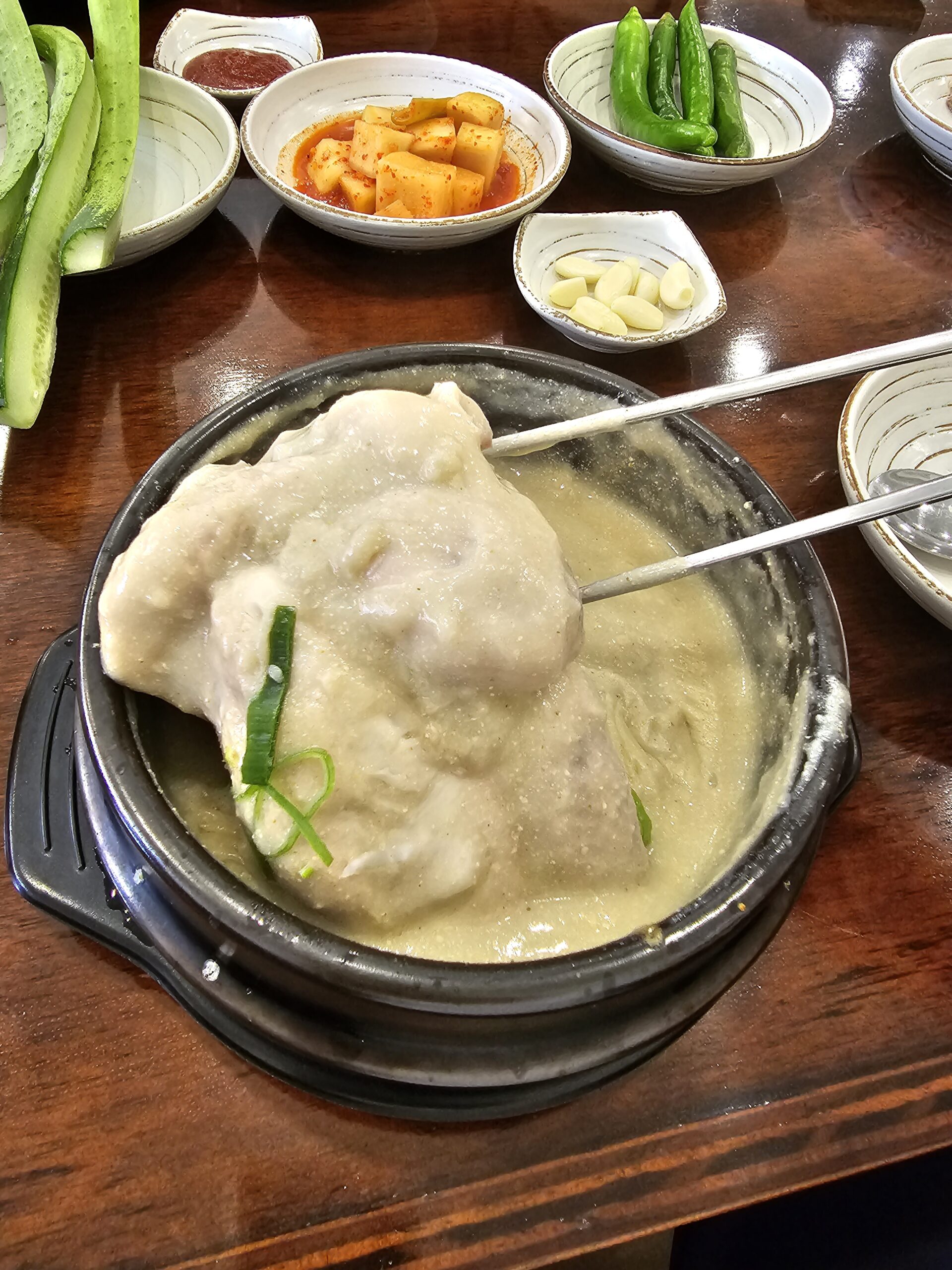 Discovering the Hidden Gem of Korean Cuisine: Experiencing Delicious ‘Dulkka Samgyetang’ at Yeodam Samgyetang in Siheung, Gyeonggi-do