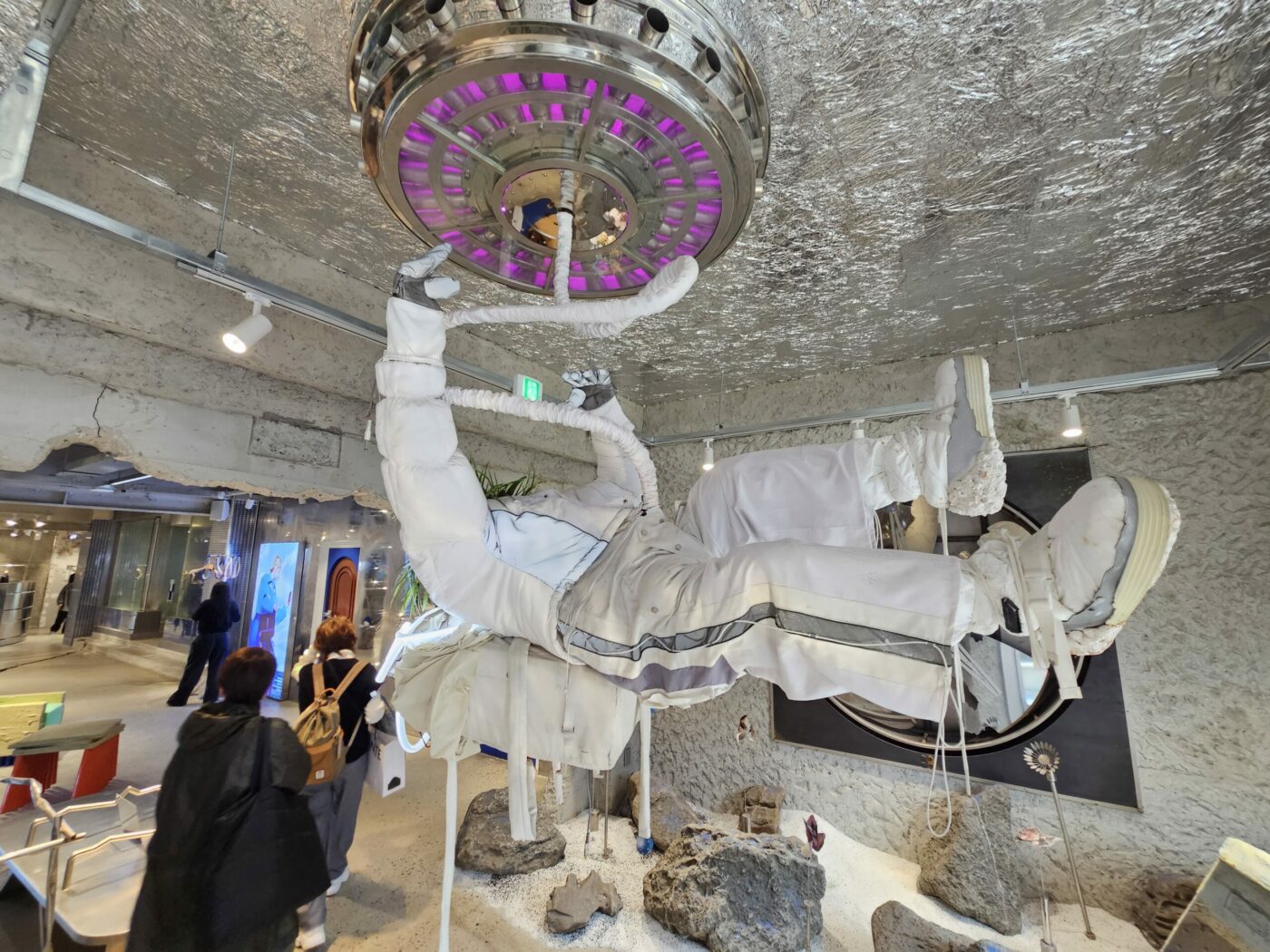 AderErrors PopUp in Seongsu-dong With depictions of astronauts docking in space